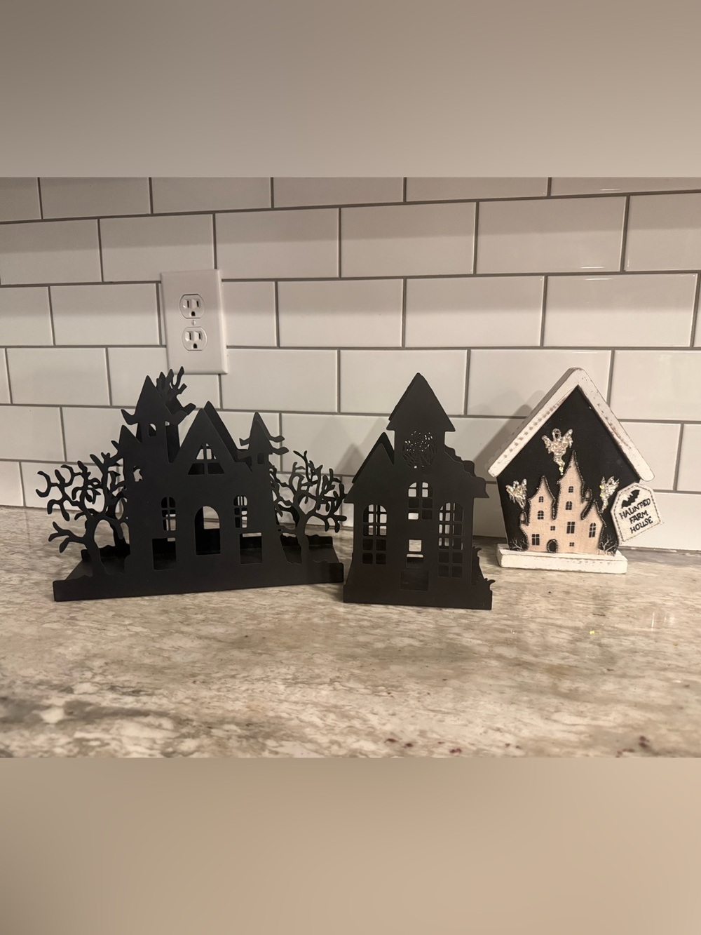 Halloween haunted house tea light decor